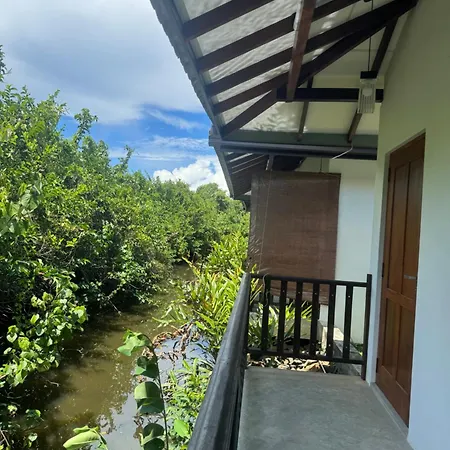 Bali Villa Mirissa-3